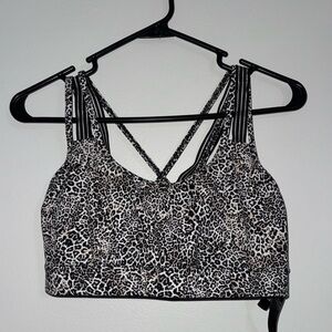 Victoria Sport printed sports bra